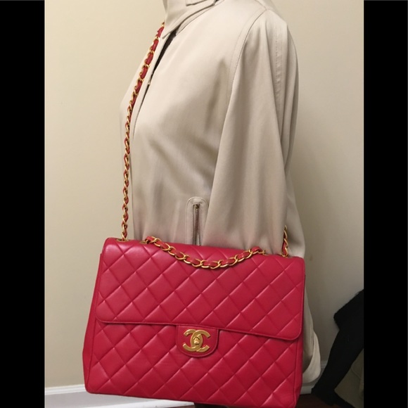 red chanel shoulder bag
